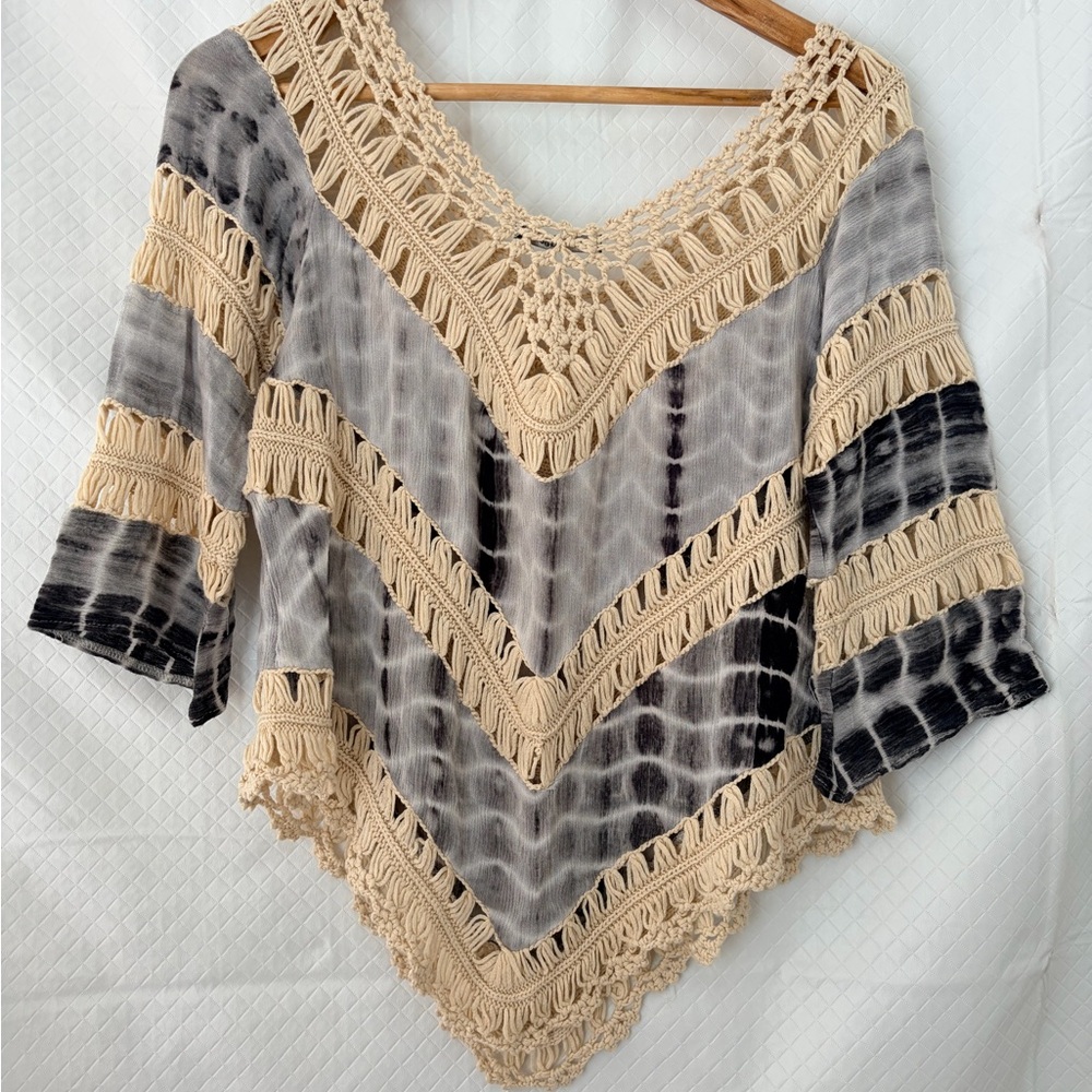 Crochet-Trim Tie-Dye V-Neck Blouse - Cream & Gray - Picture 3 of 9